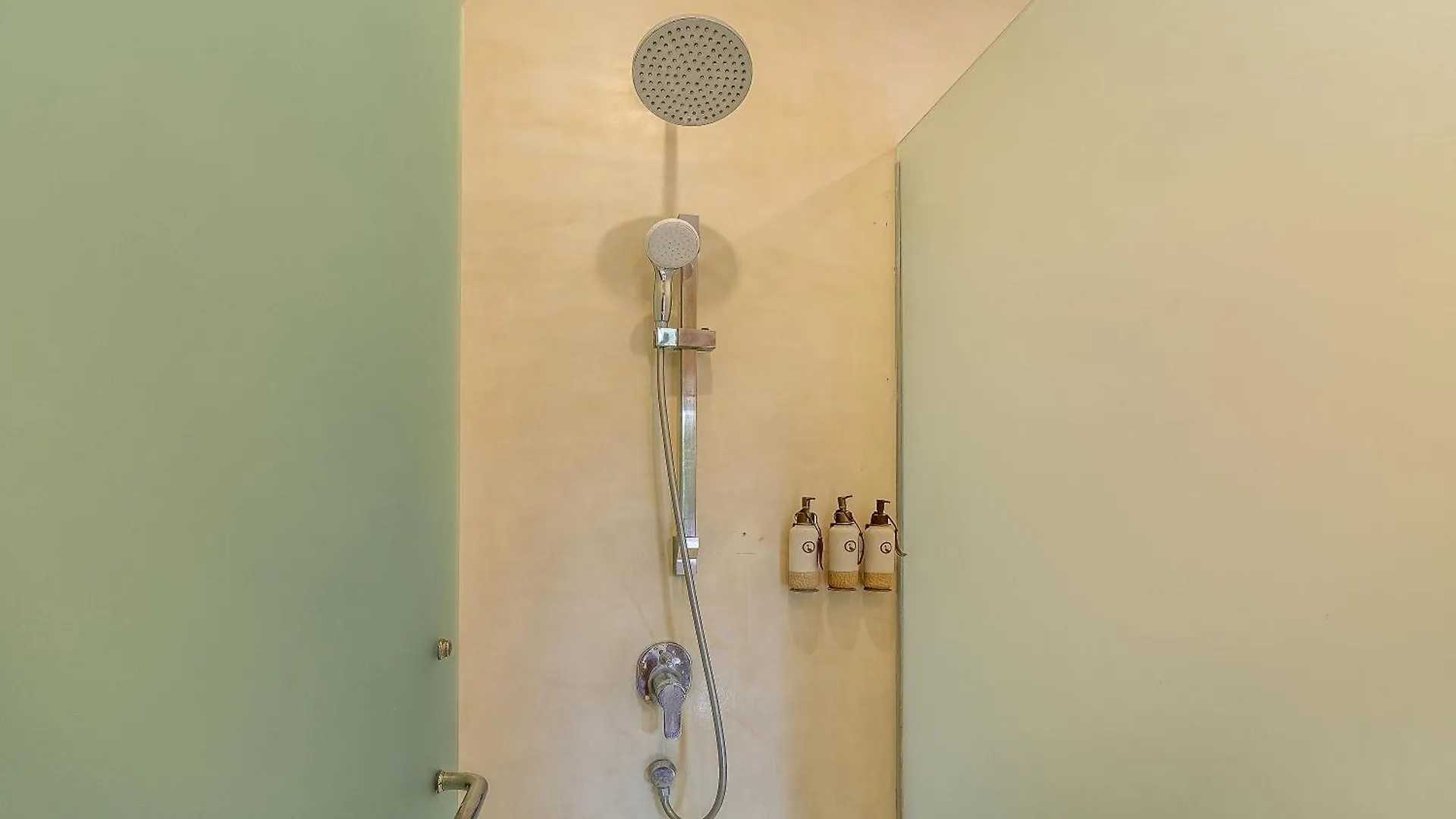 White Goose Boutique Hotel Canggu 0*,  Ινδονησία